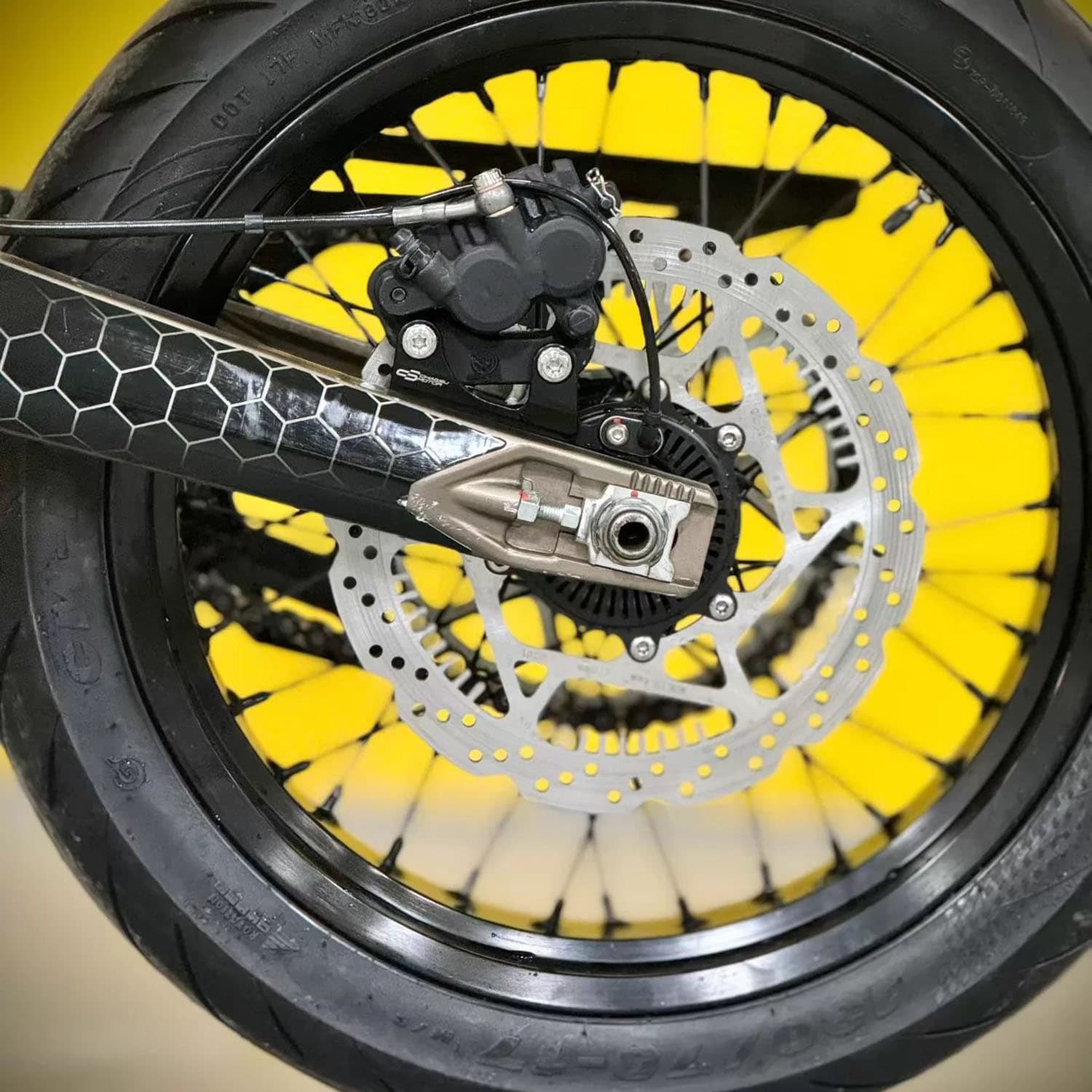 Kit Peningkatan Rem Ultra Bee  - Front Rear Brake Caliper Bracket Kit ulasan dan harga